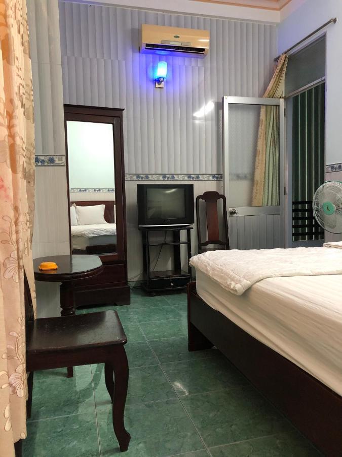 Hotel Khach San Phu Phuong Nha Trang Esterno foto