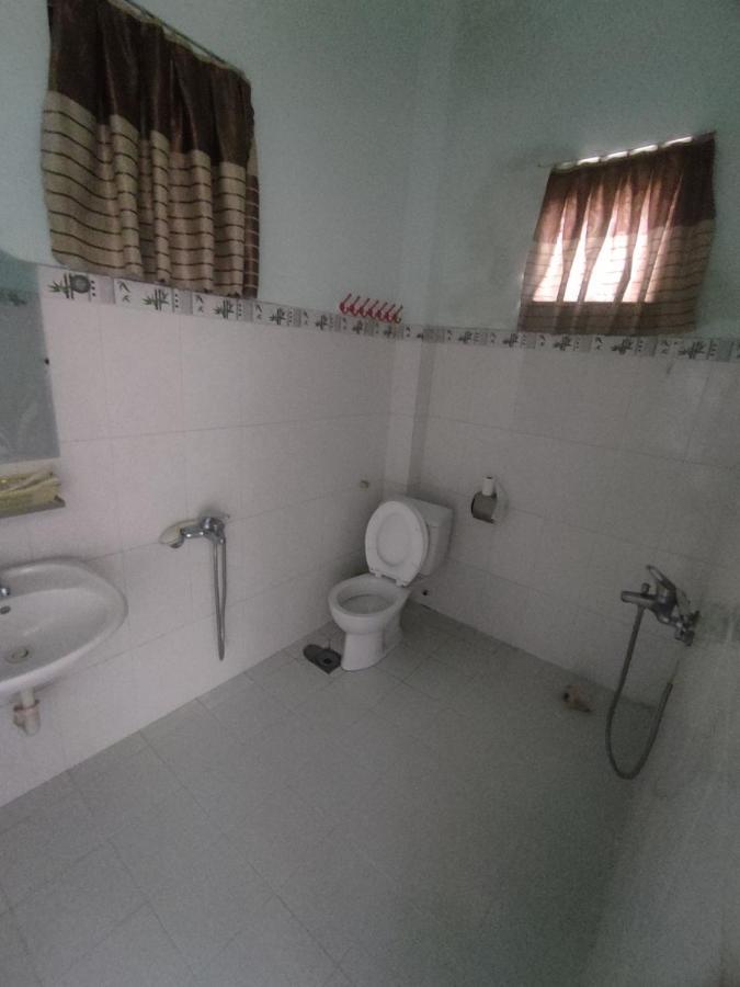 Hotel Khach San Phu Phuong Nha Trang Esterno foto