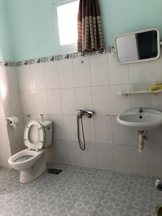 Hotel Khach San Phu Phuong Nha Trang Esterno foto